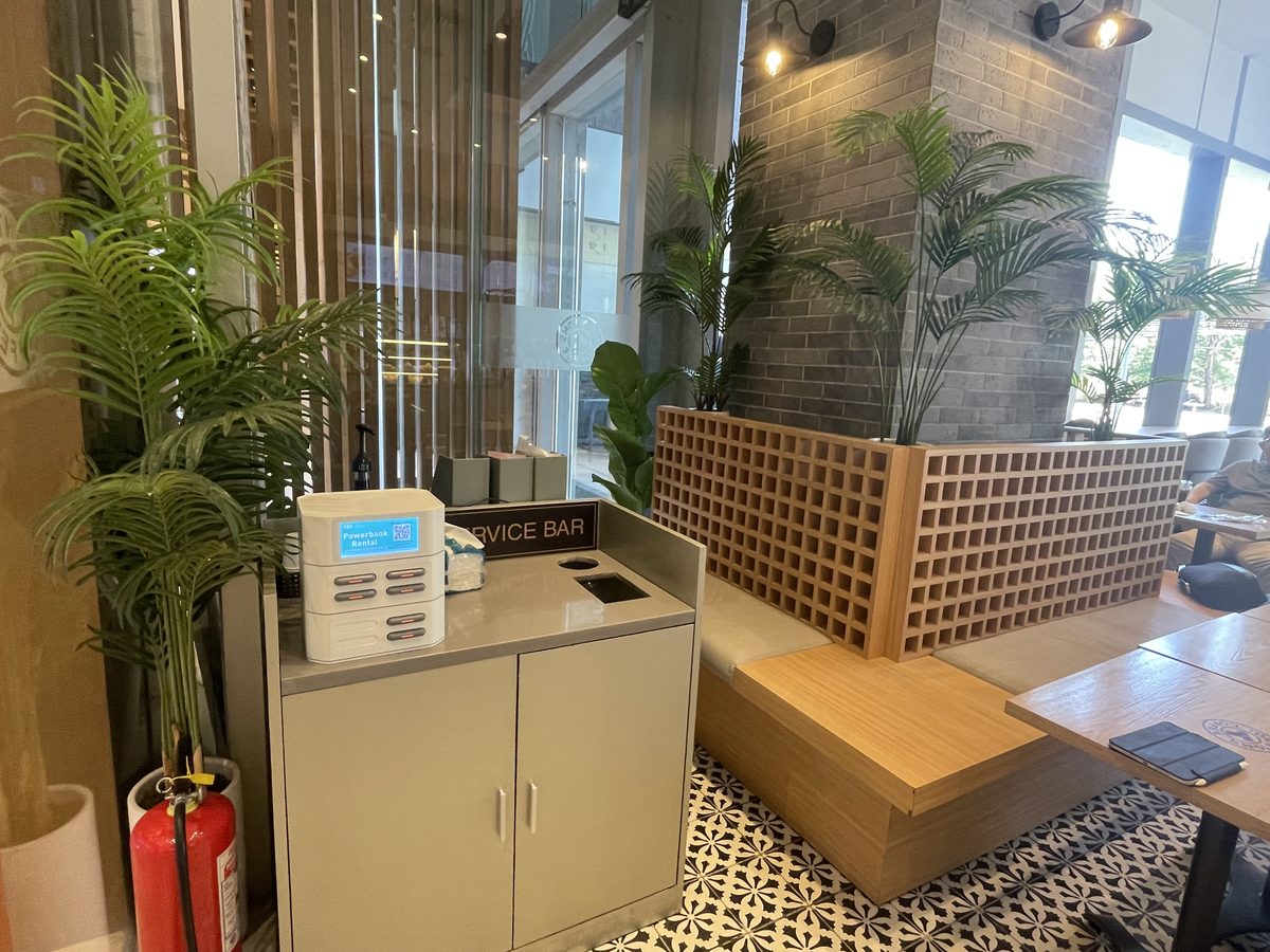 Ubriq station at a partner venue